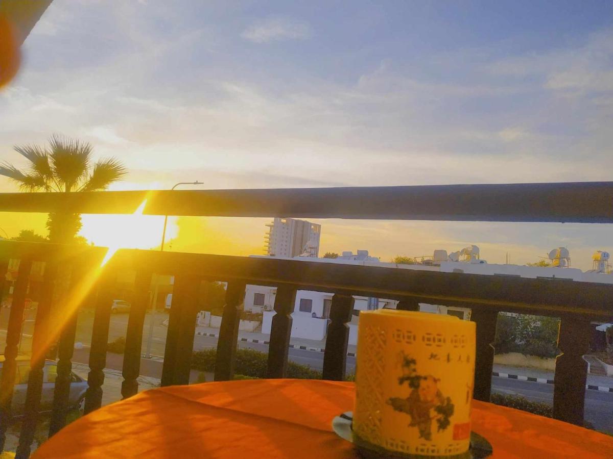 Kato Paphos Apt 400M To The Beach Bagian luar foto