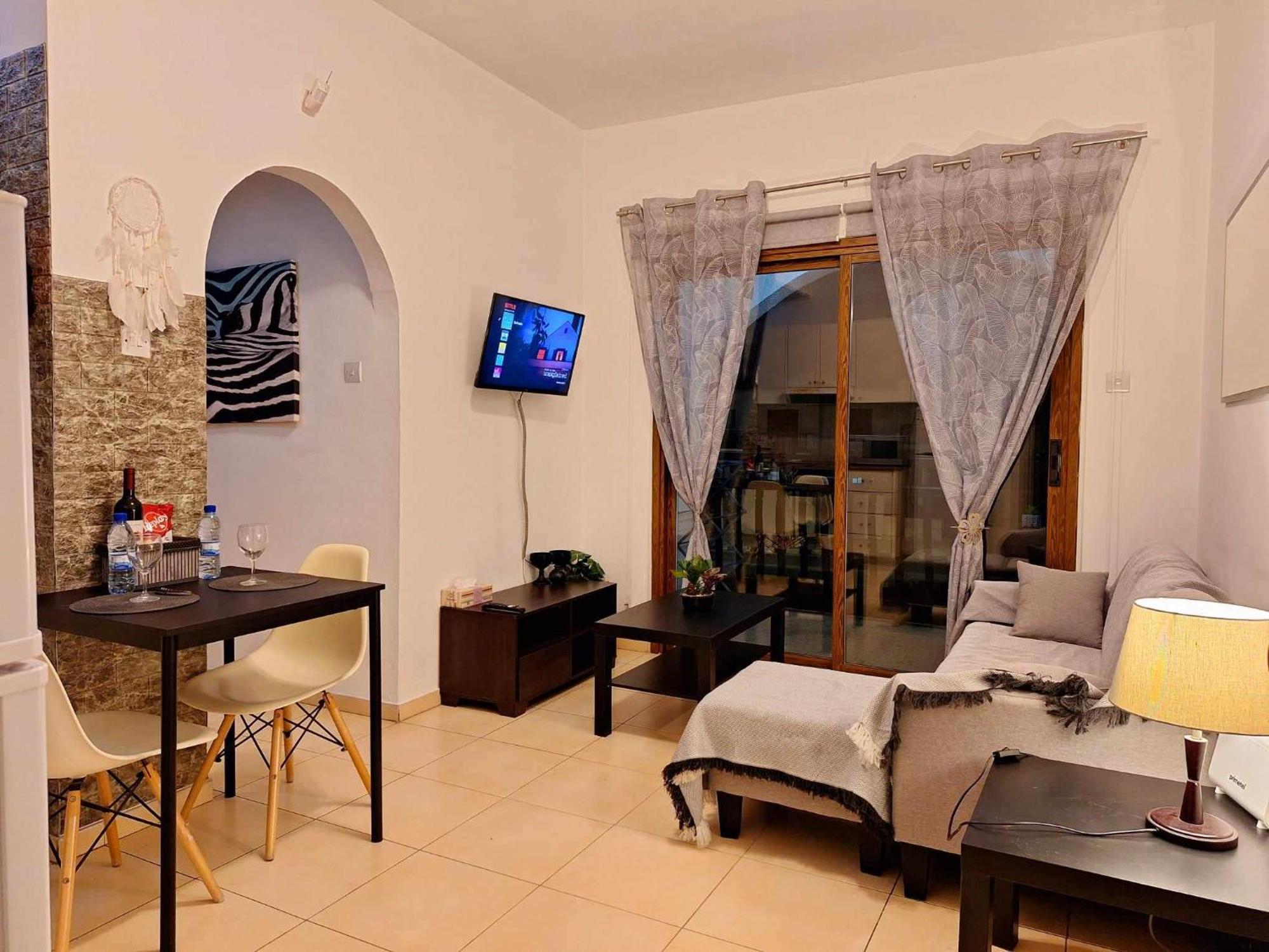 Kato Paphos Apt 400M To The Beach Bagian luar foto