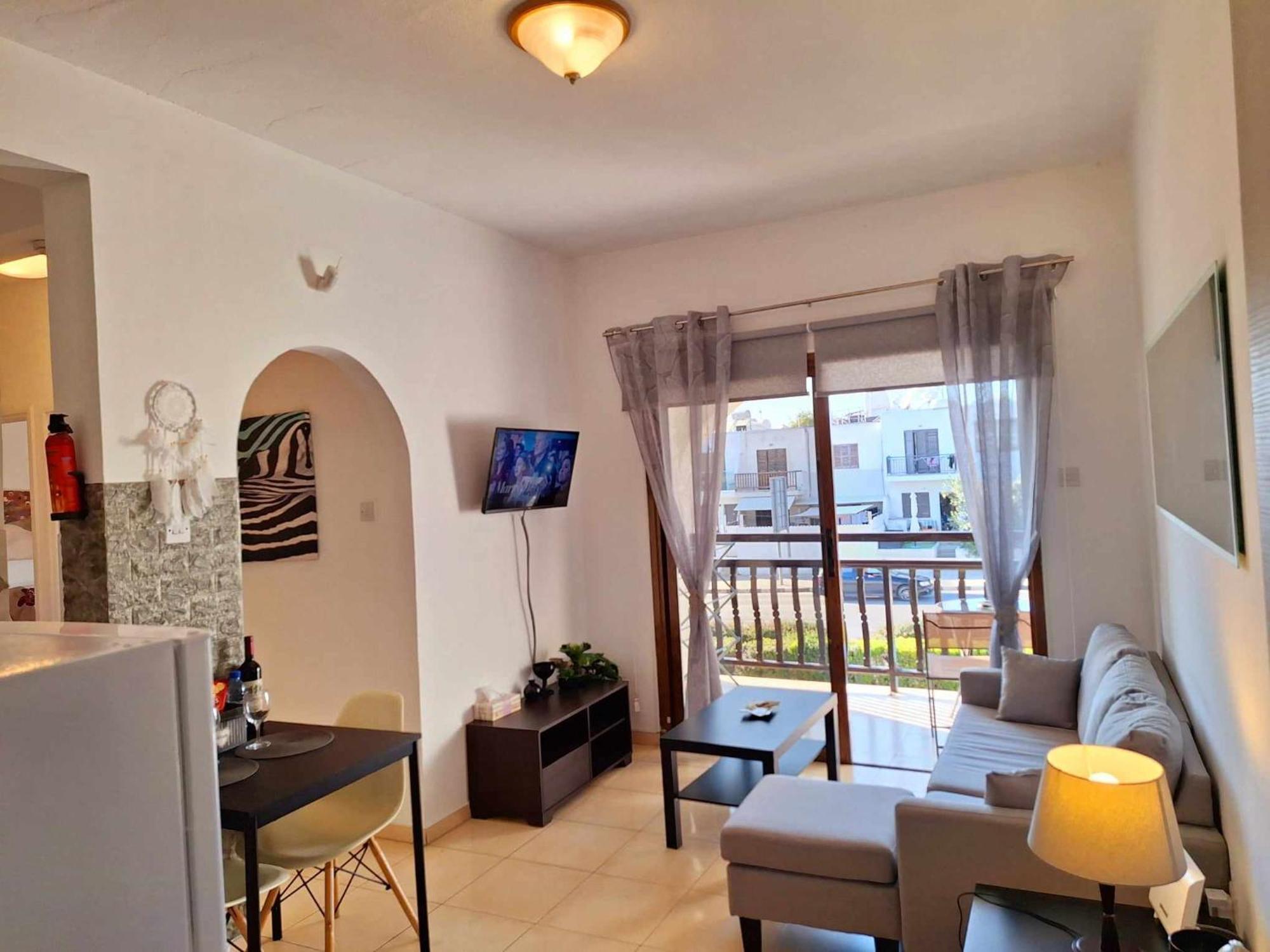Kato Paphos Apt 400M To The Beach Bagian luar foto