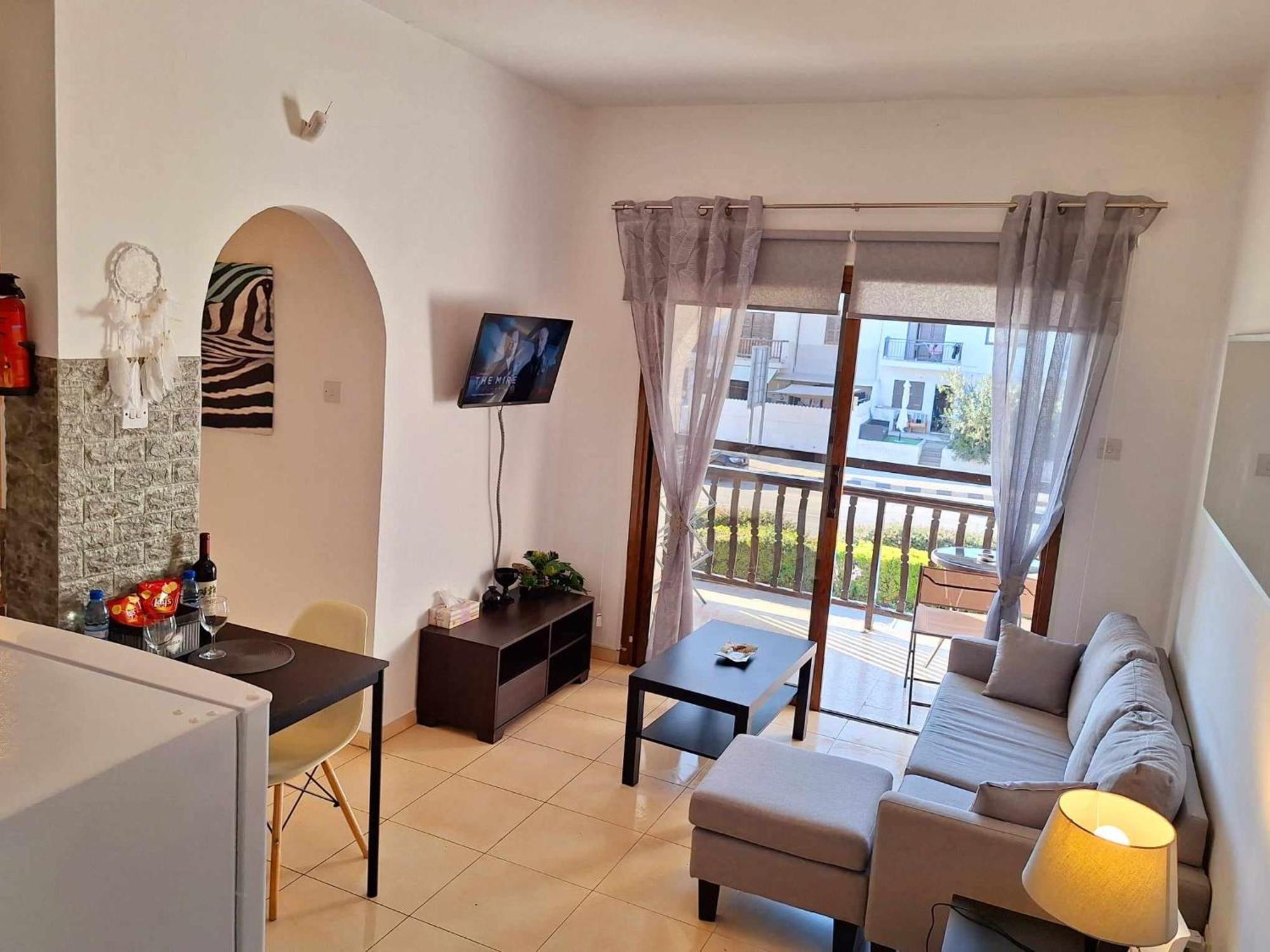 Kato Paphos Apt 400M To The Beach Bagian luar foto