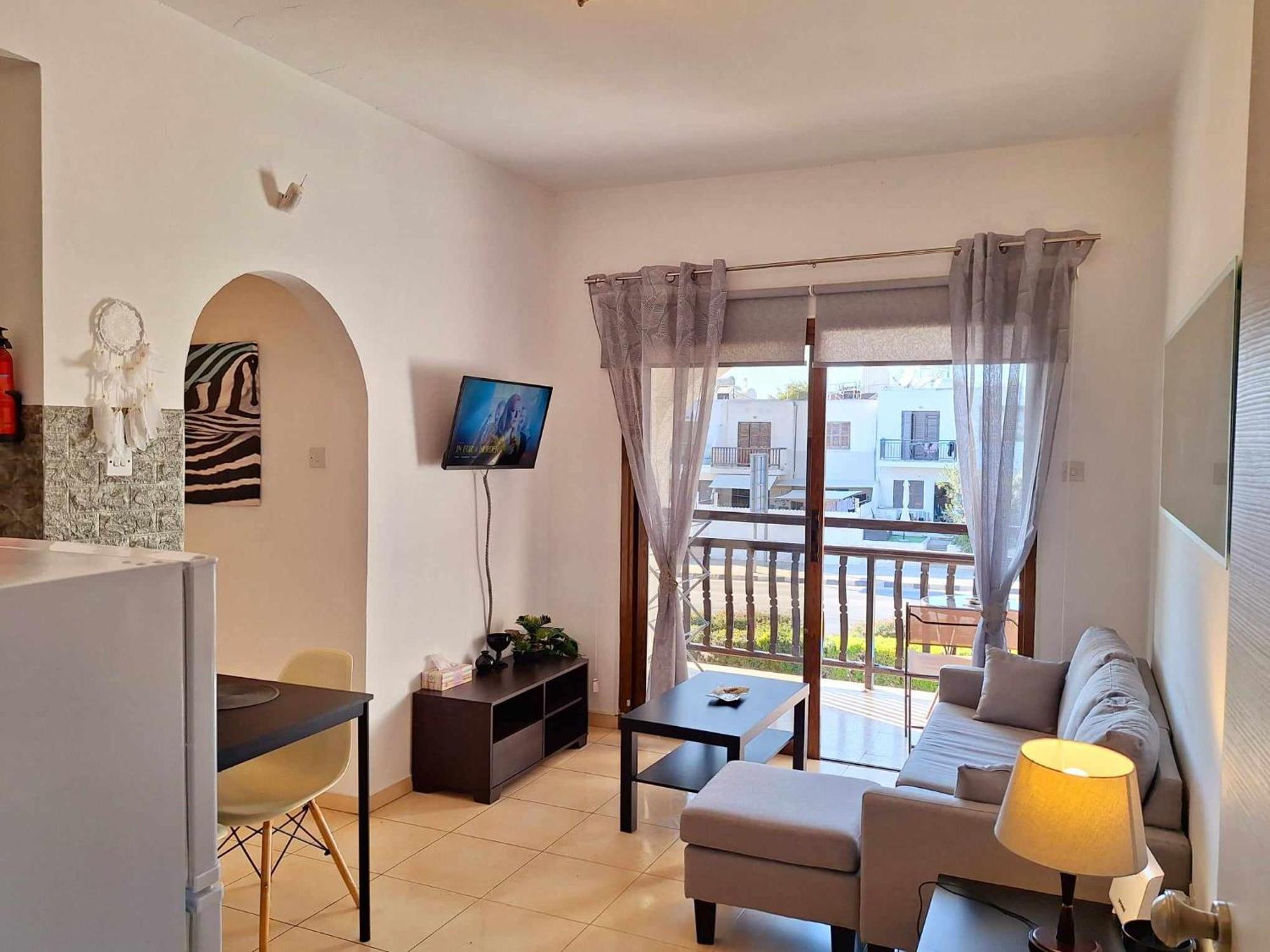 Kato Paphos Apt 400M To The Beach Bagian luar foto
