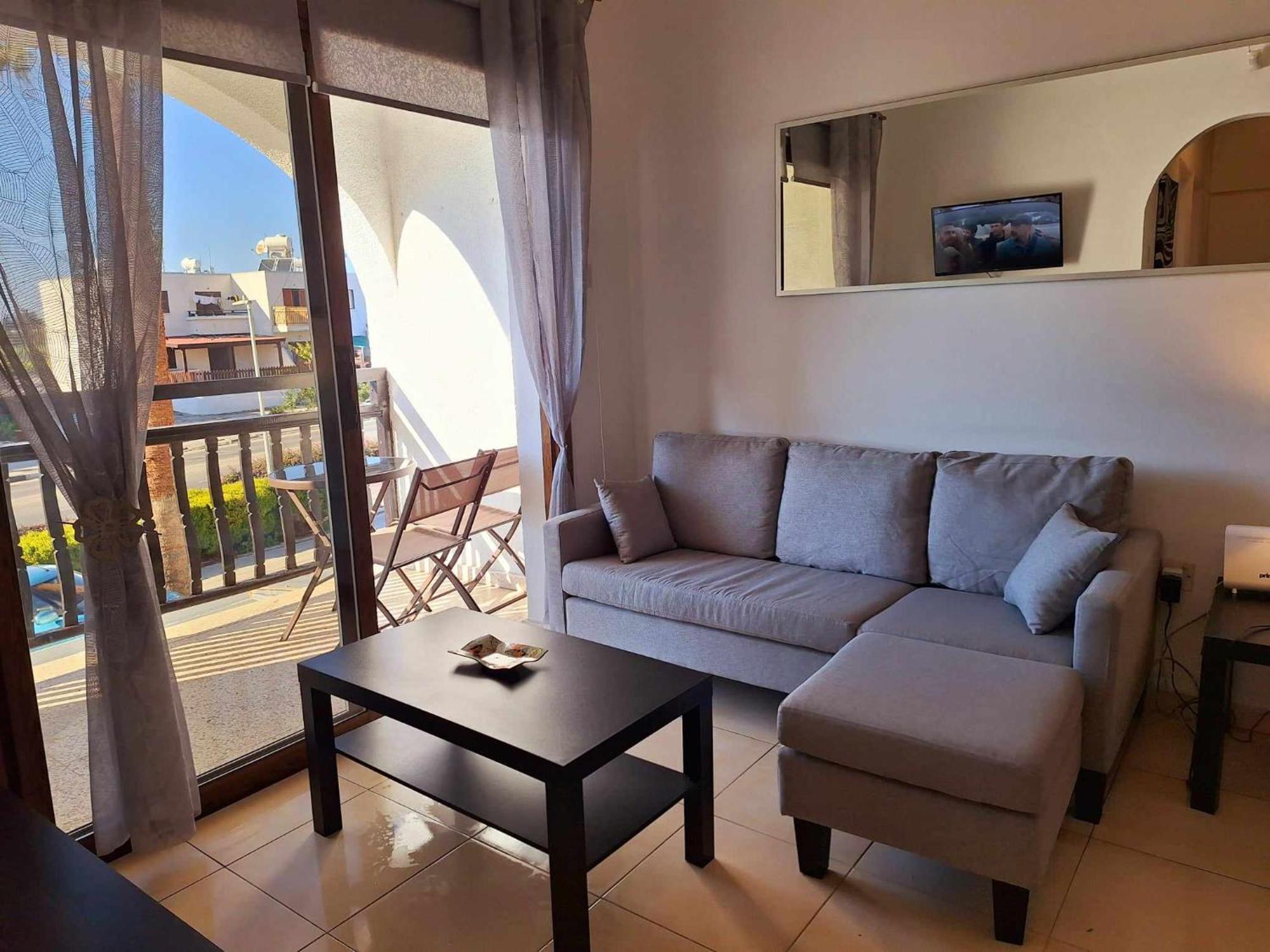 Kato Paphos Apt 400M To The Beach Bagian luar foto