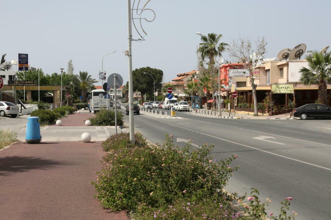 Kato Paphos Apt 400M To The Beach Bagian luar foto