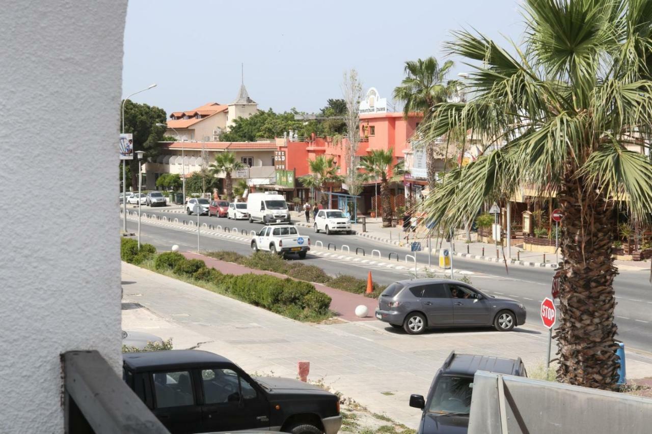 Kato Paphos Apt 400M To The Beach Bagian luar foto